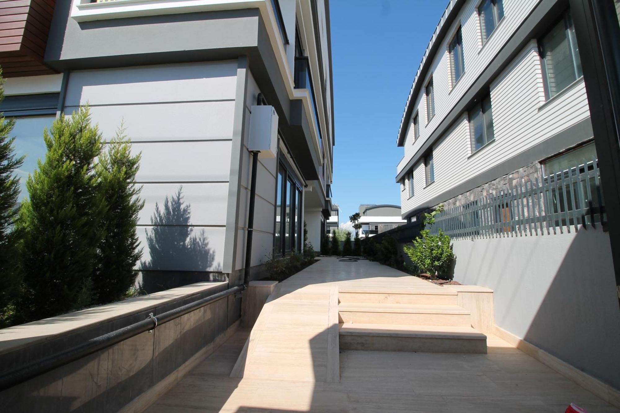 Daire New Flats With Large Living Spaces Close To Lara Beach&kundu Entertaintment Center
