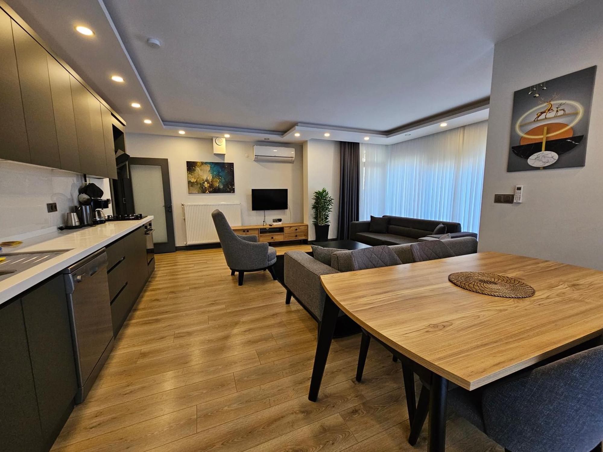 New Flats With Large Living Spaces Close To Lara Beach&kundu Entertaintment Center Daire Antalya