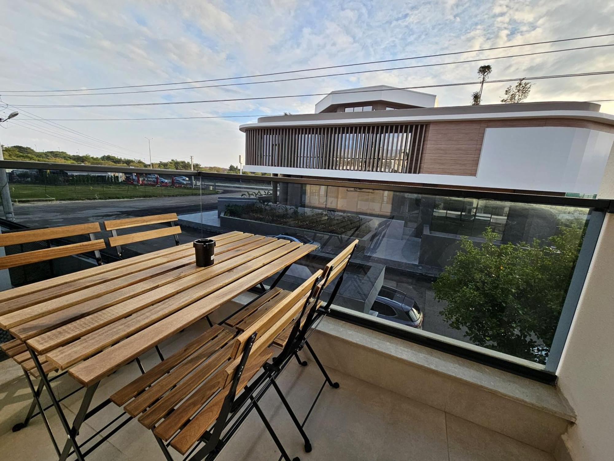 Daire New Flats With Large Living Spaces Close To Lara Beach&kundu Entertaintment Center *