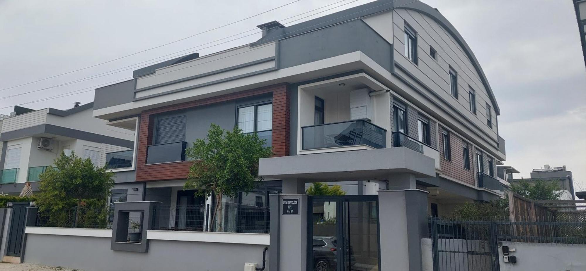 New Flats With Large Living Spaces Close To Lara Beach&kundu Entertaintment Center *
