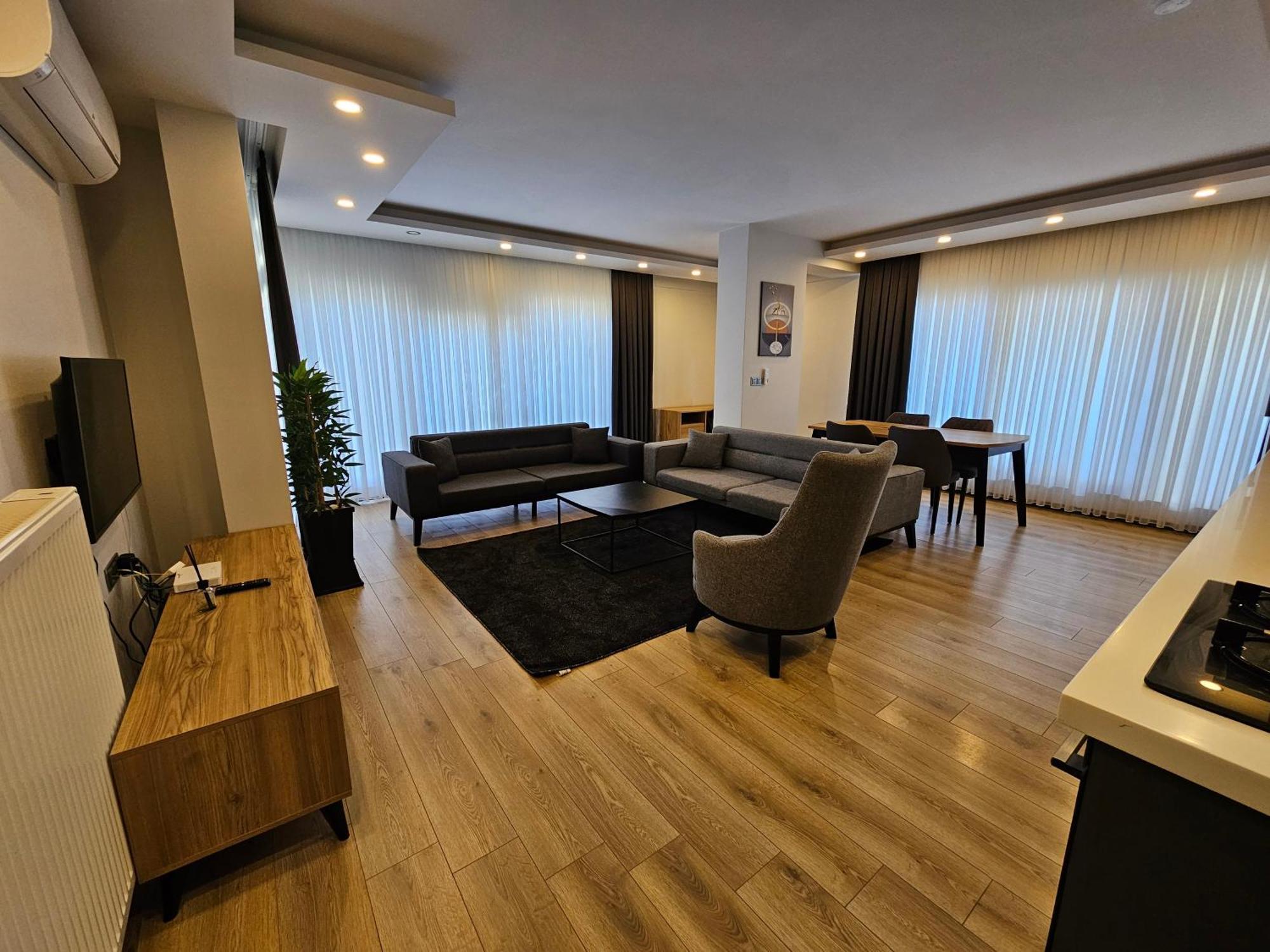 Apartment New Flats With Large Living Spaces Close To Lara Beach&kundu Entertaintment Center