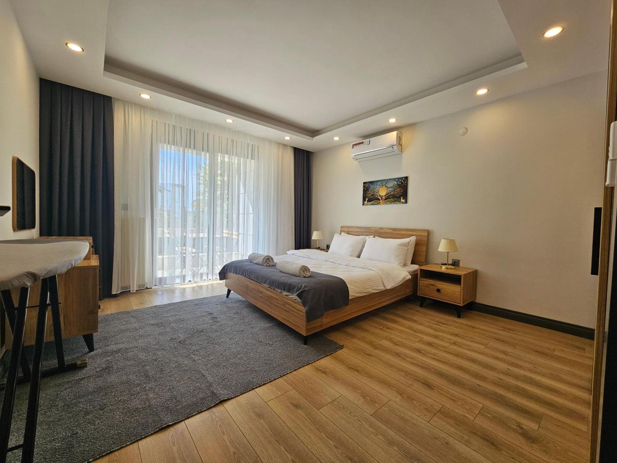 New Flats With Large Living Spaces Close To Lara Beach&kundu Entertaintment Center Apartment